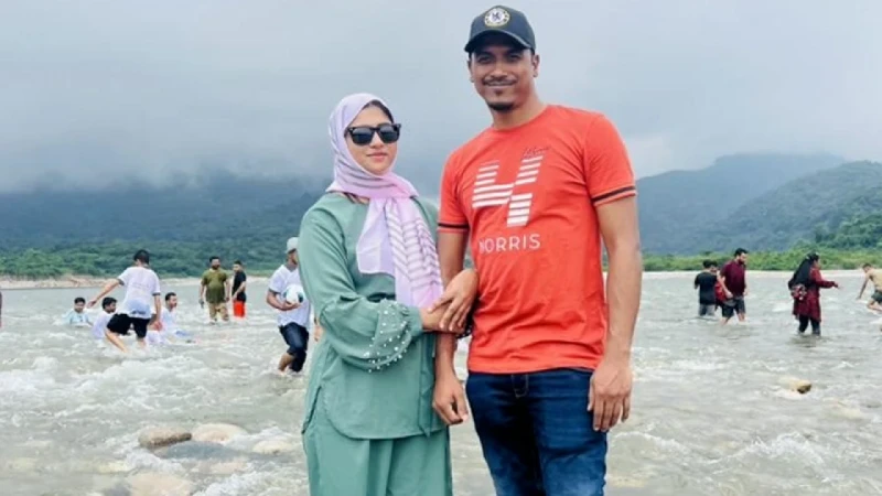 সাদা পাথর লুট, ক্ষোভ প্রকাশ করলেন রুবেল