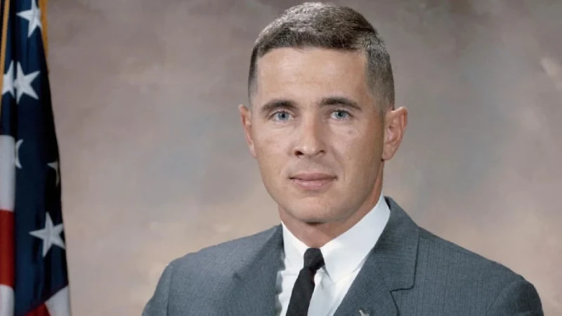 বিমান দুর্ঘটনায় অ্যাপোলো-৮ এর নভোচারীর মৃত্যু