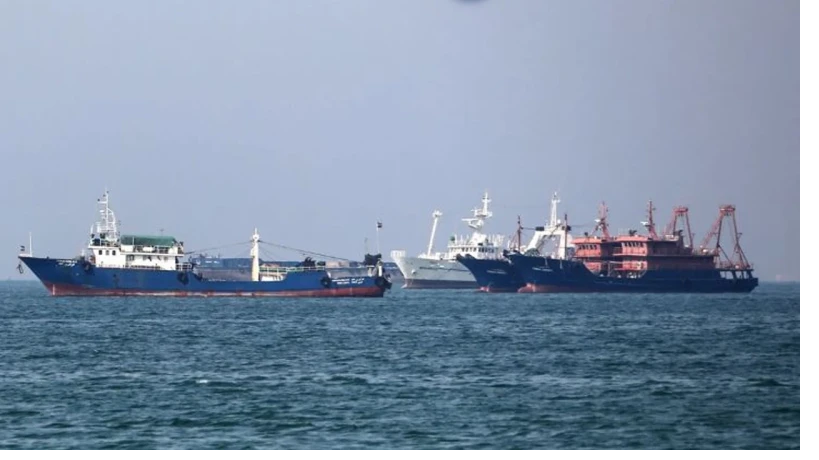 হরমুজ প্রণালি দিয়ে দিনে ১৫টির বেশি জাহাজ নয়